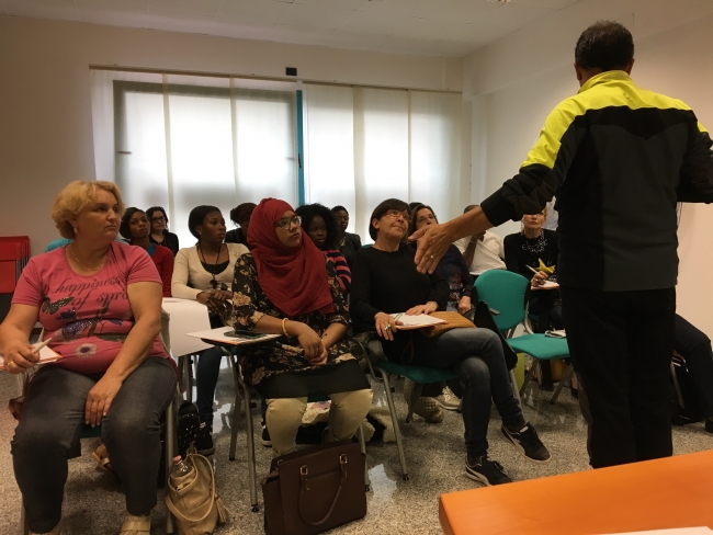 Una formazione multidisciplinare al corso per colf e assistenti familiari