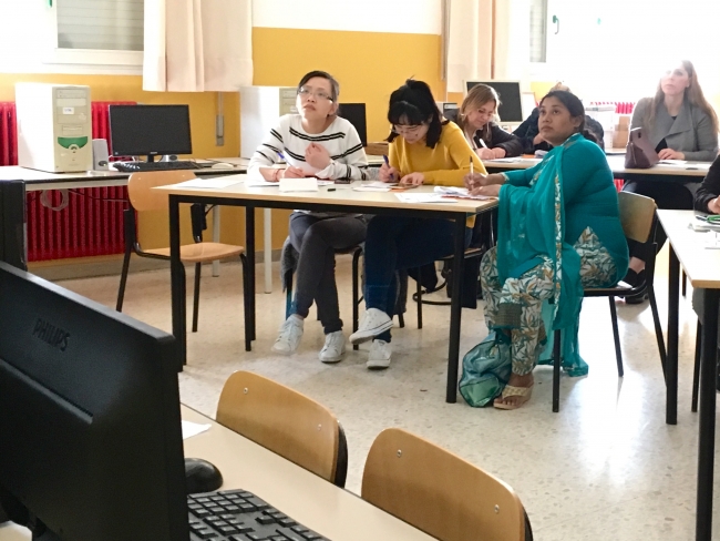 "Mamma, conosci l'italiano?": l'altra faccia di una scuola multiculturale