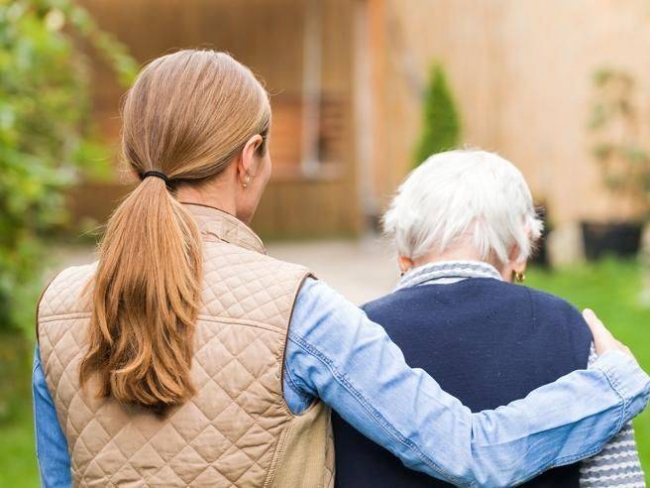 Lavoro: colf e badanti escluse dagli ammortizzatori